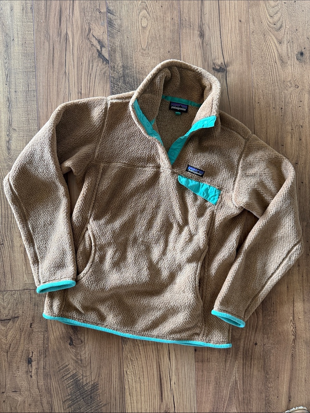 Patagonia Women’s Tan Fleece Zip-Up Pullover with Aqua Trim